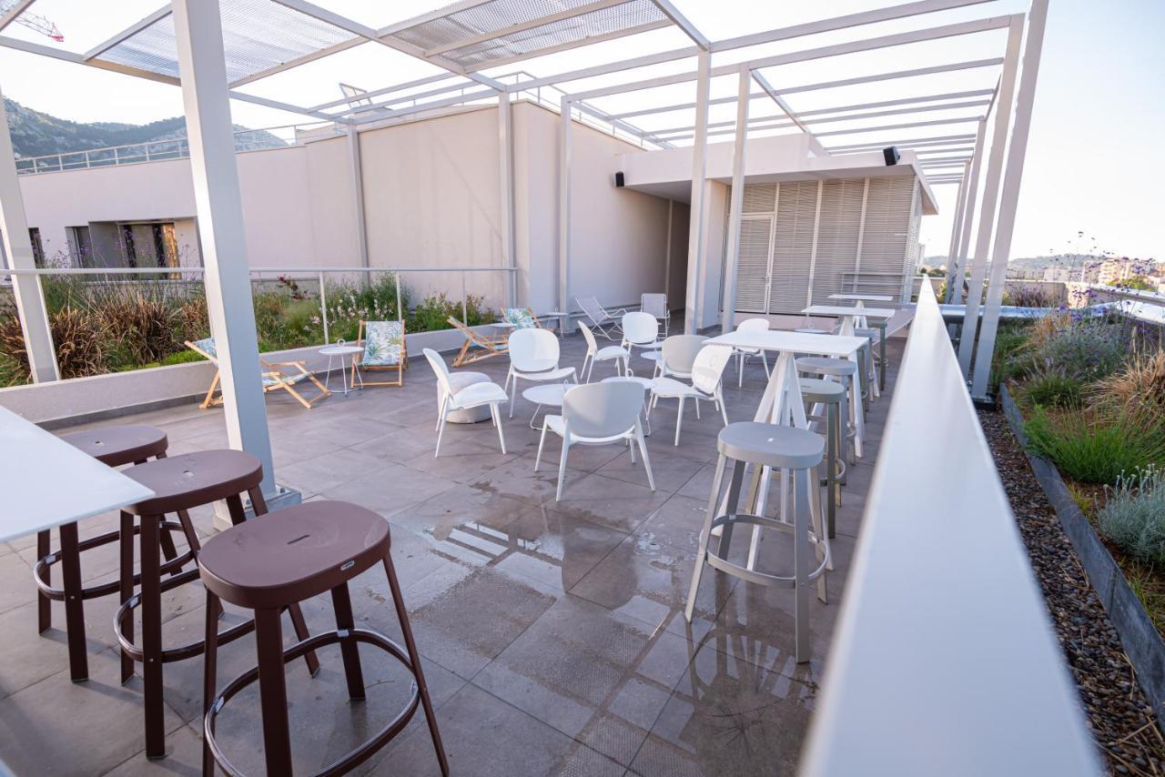 Hostel Le Hueb 土伦 外观 照片